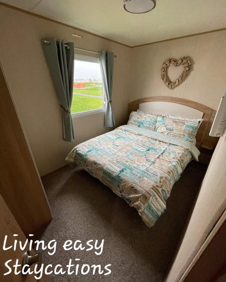 Living Easy Staycations At Tattershall Lakes Exterior foto
