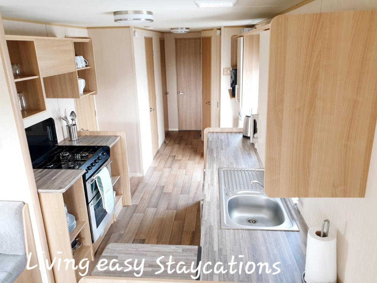 Living Easy Staycations At Tattershall Lakes Exterior foto